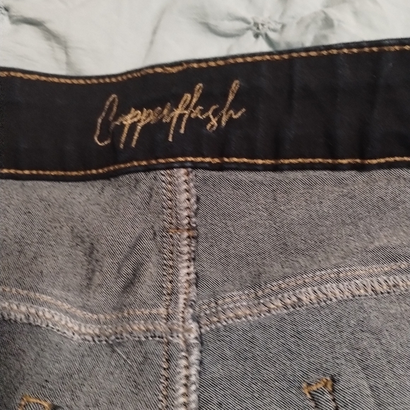 Denim shorts - Picture 4 of 4